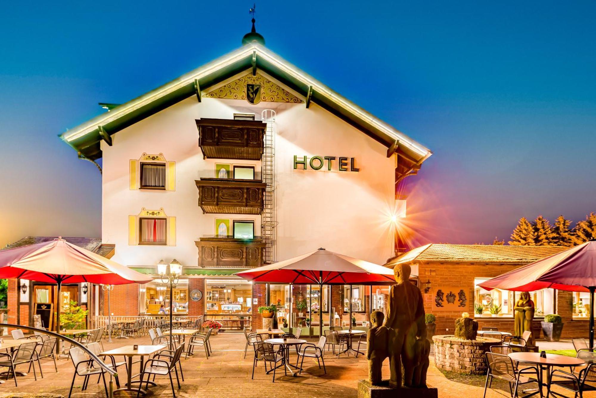 Best Western Hotel Brunnenhof Weibersbrunn Bagian luar foto