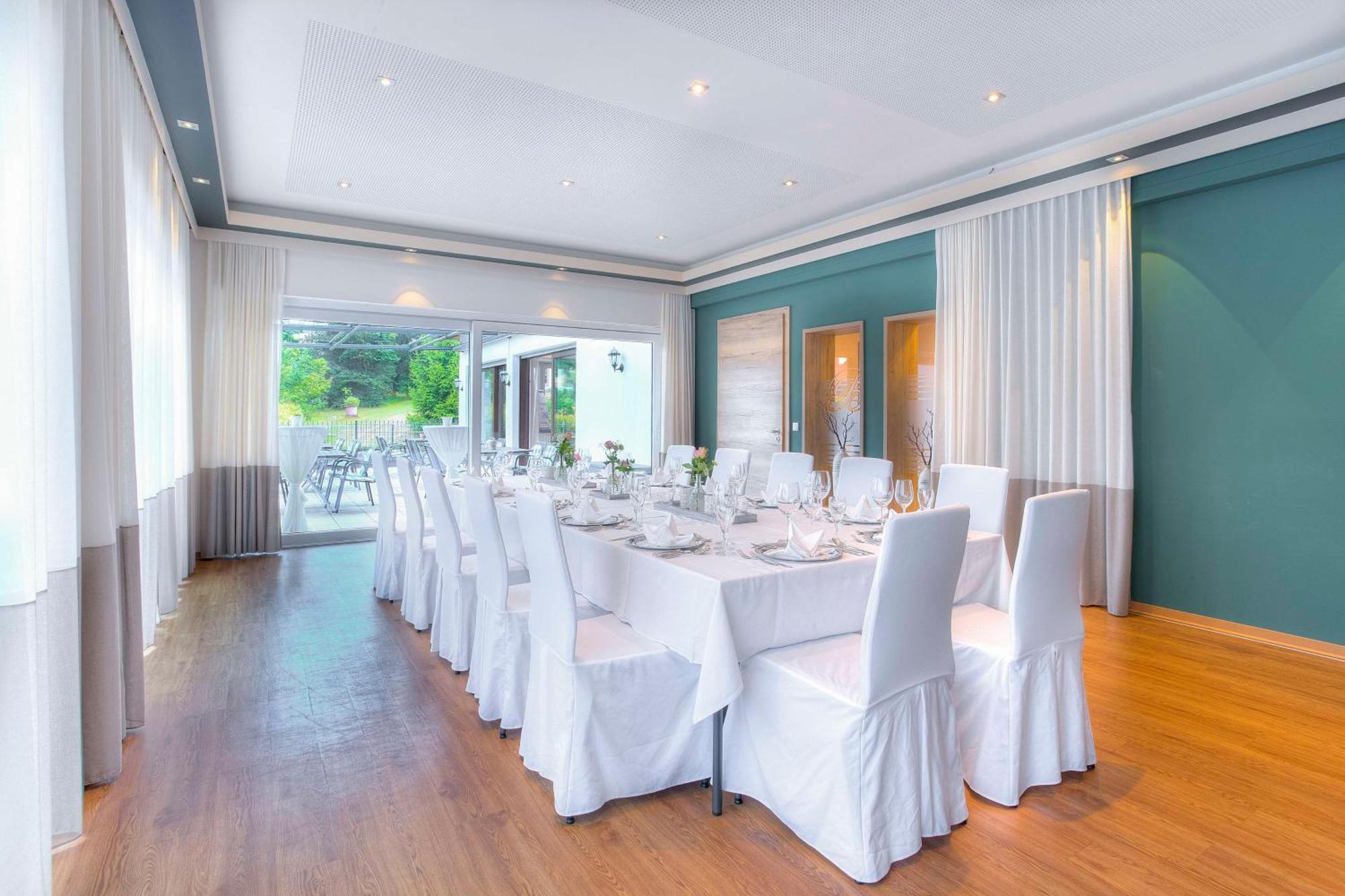 Best Western Hotel Brunnenhof Weibersbrunn Bagian luar foto