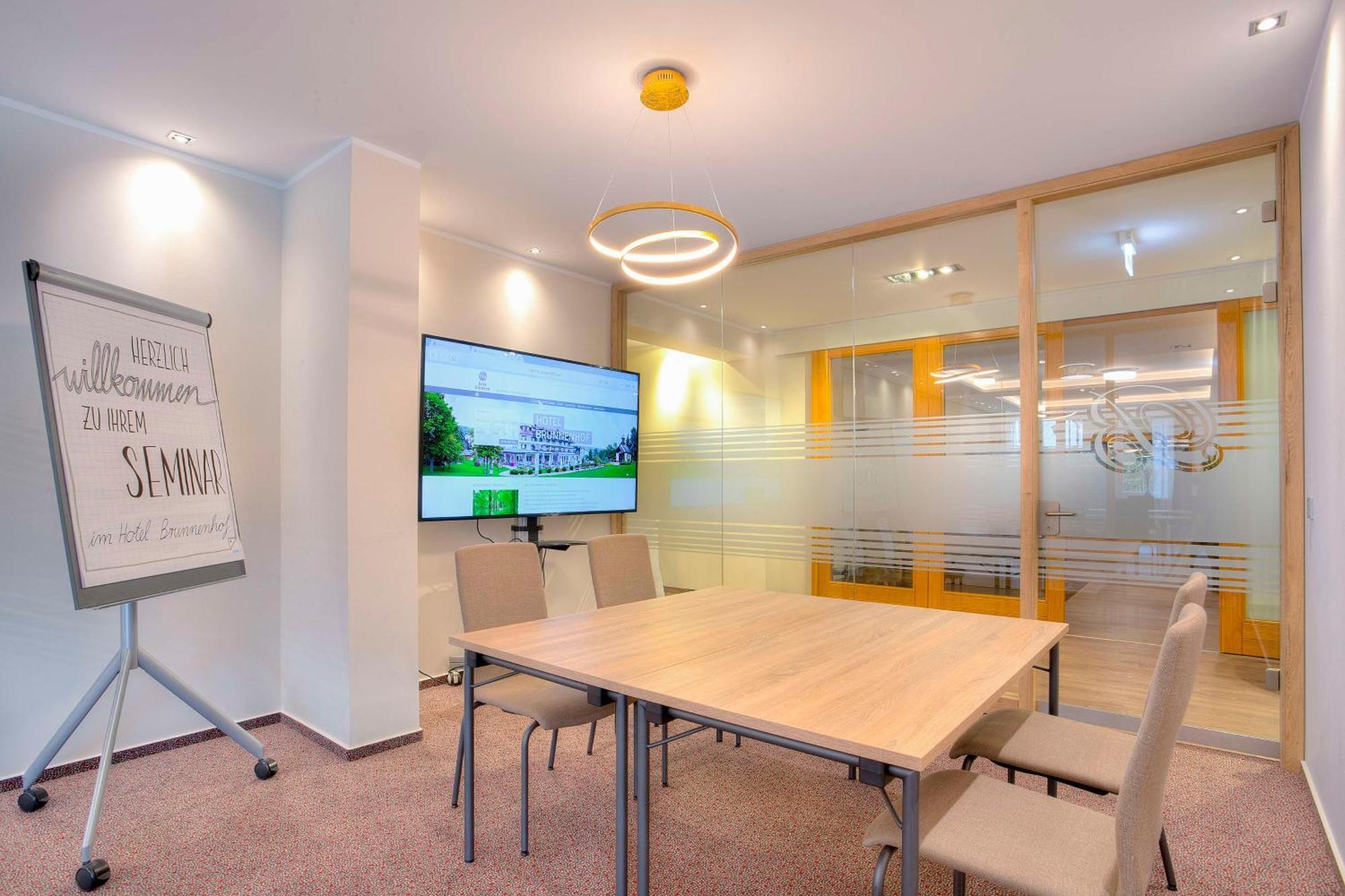 Best Western Hotel Brunnenhof Weibersbrunn Bagian luar foto