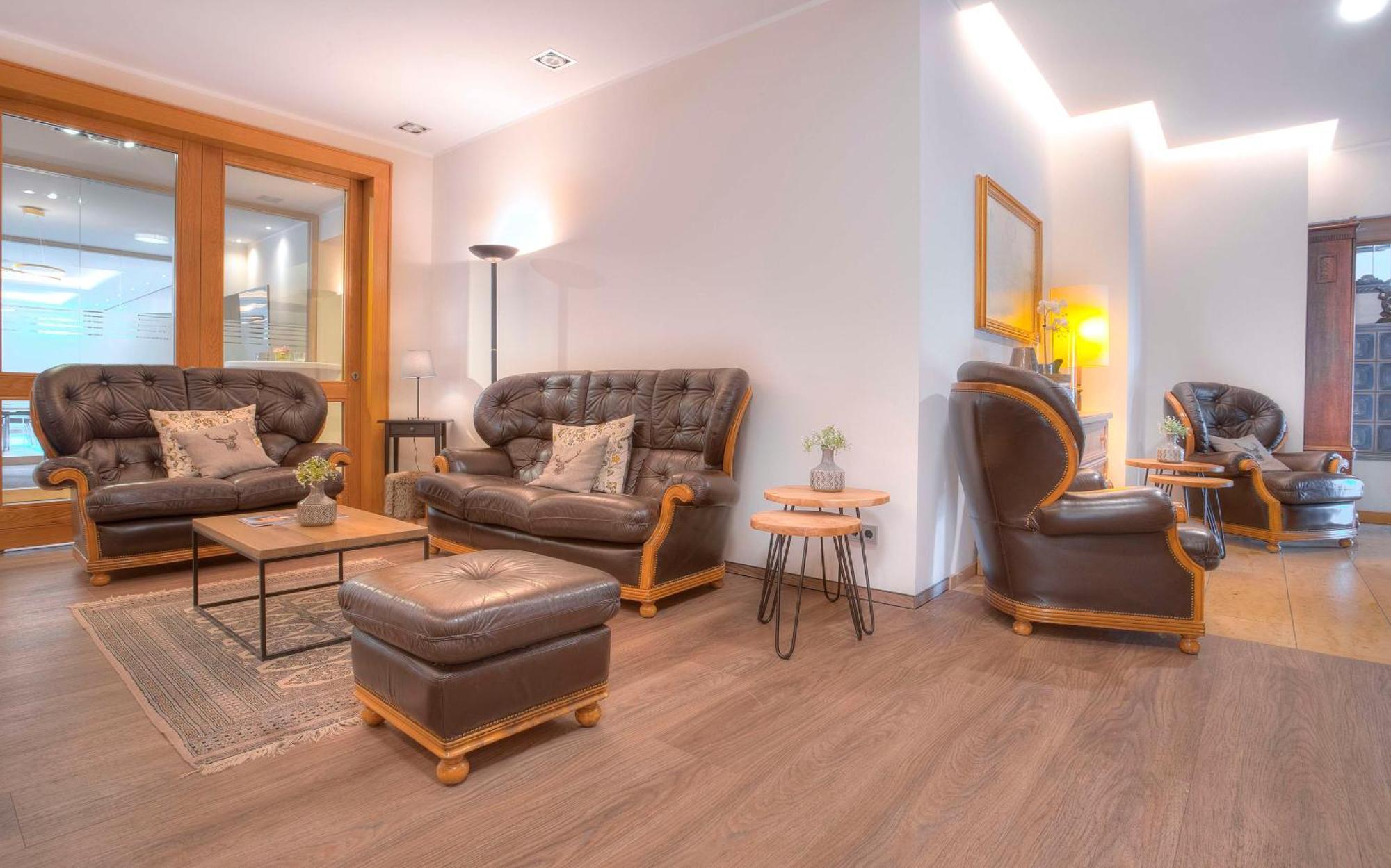 Best Western Hotel Brunnenhof Weibersbrunn Bagian luar foto